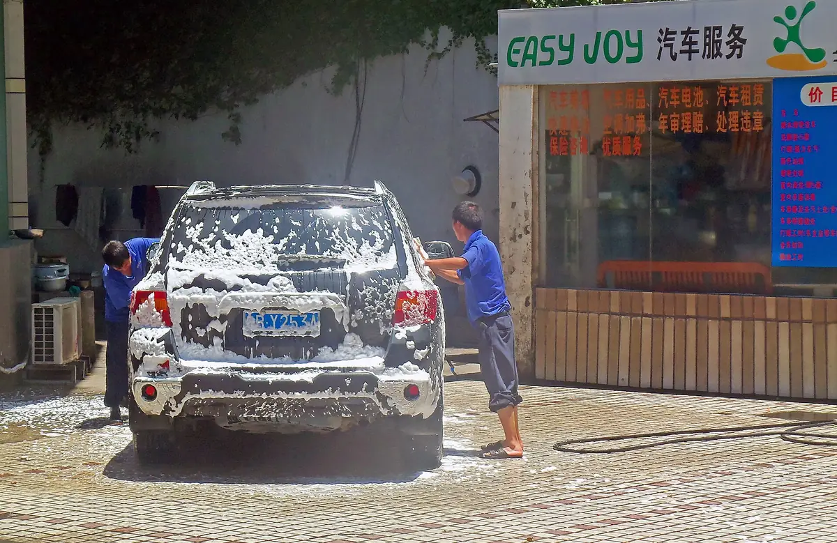Rửa xe & chăm sóc