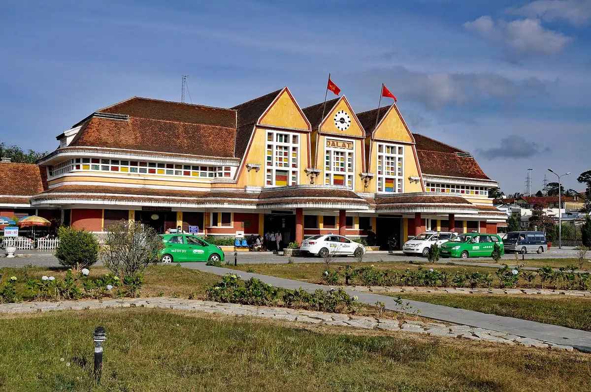 Ho Chi Minh City – Da Lat (overnight) – Tuyen Lam Lake