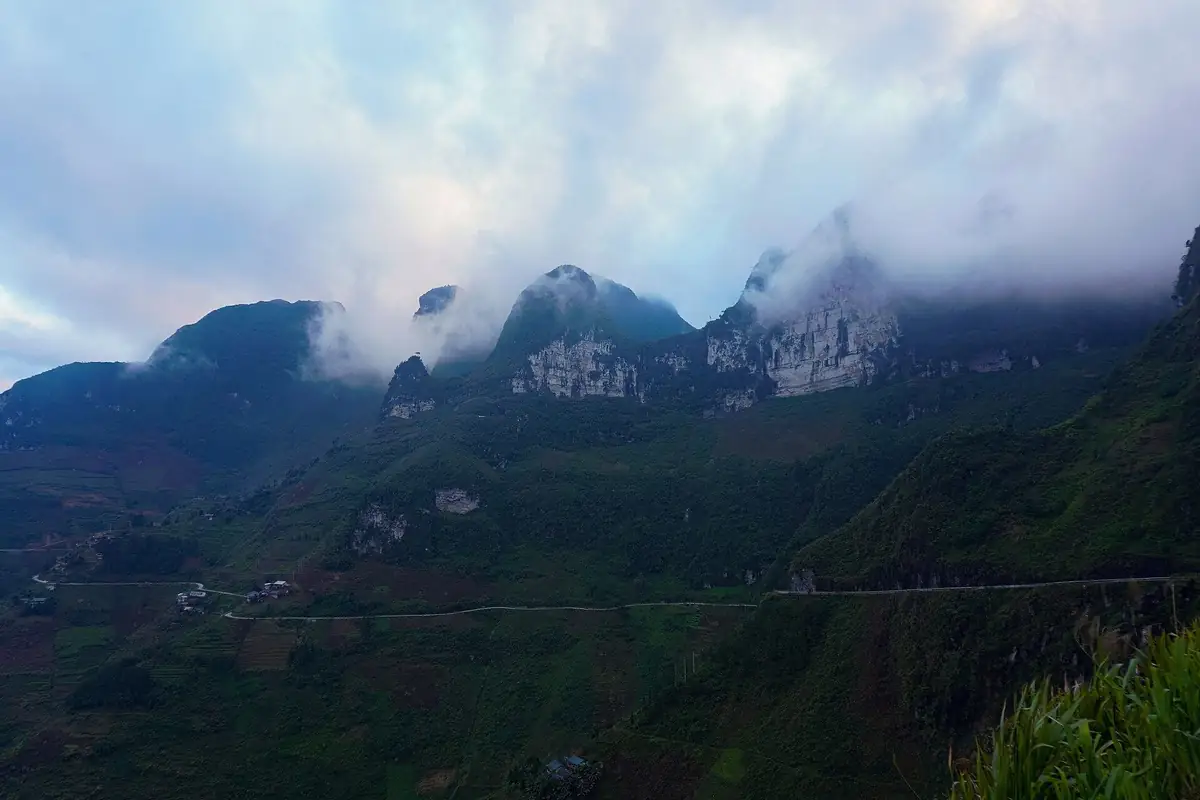 Mây trên cao nguyên đá Hà Giang