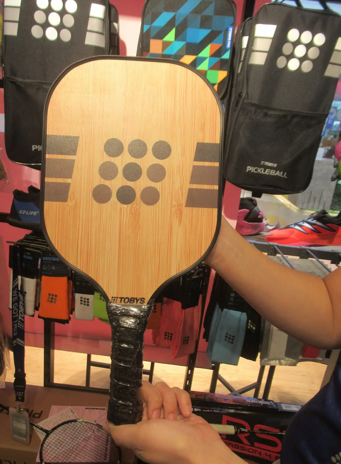 Kèm 1–1 với HLV