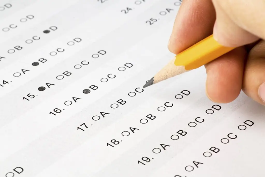 Cần chứng chỉ IELTS, TOEIC