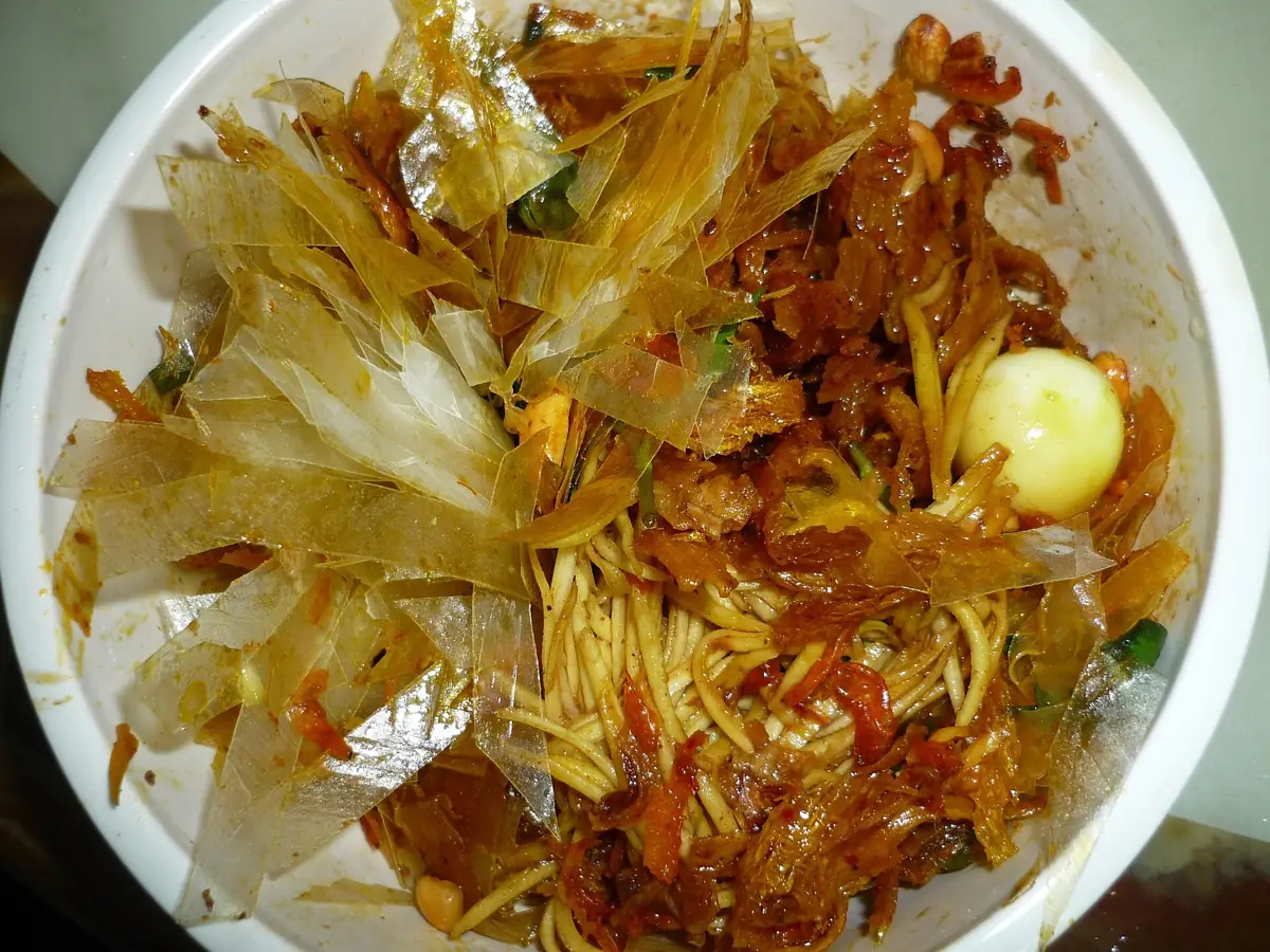 Bánh tráng trộn & ăn vặt