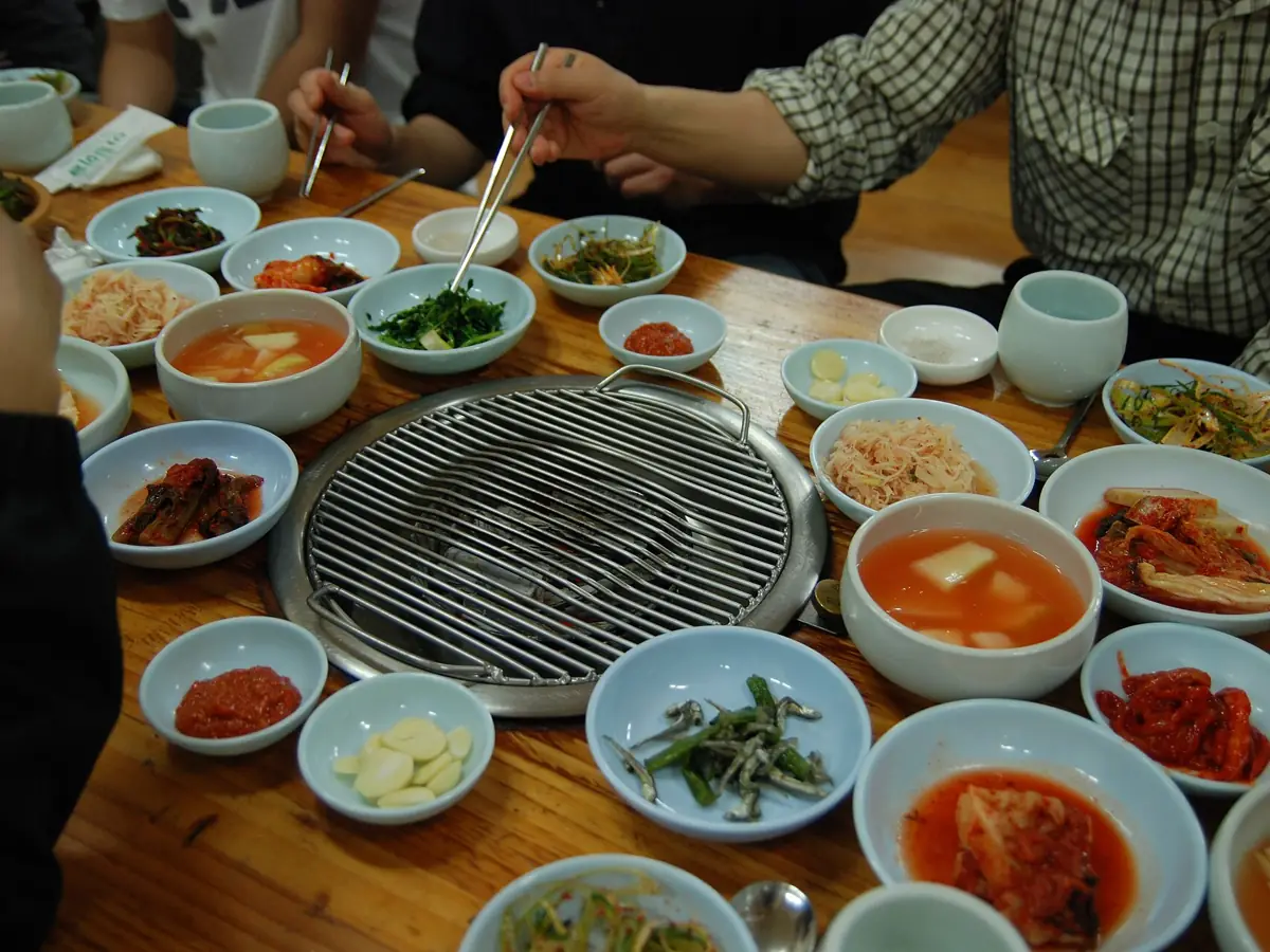 Buffet lẩu nướng trưa