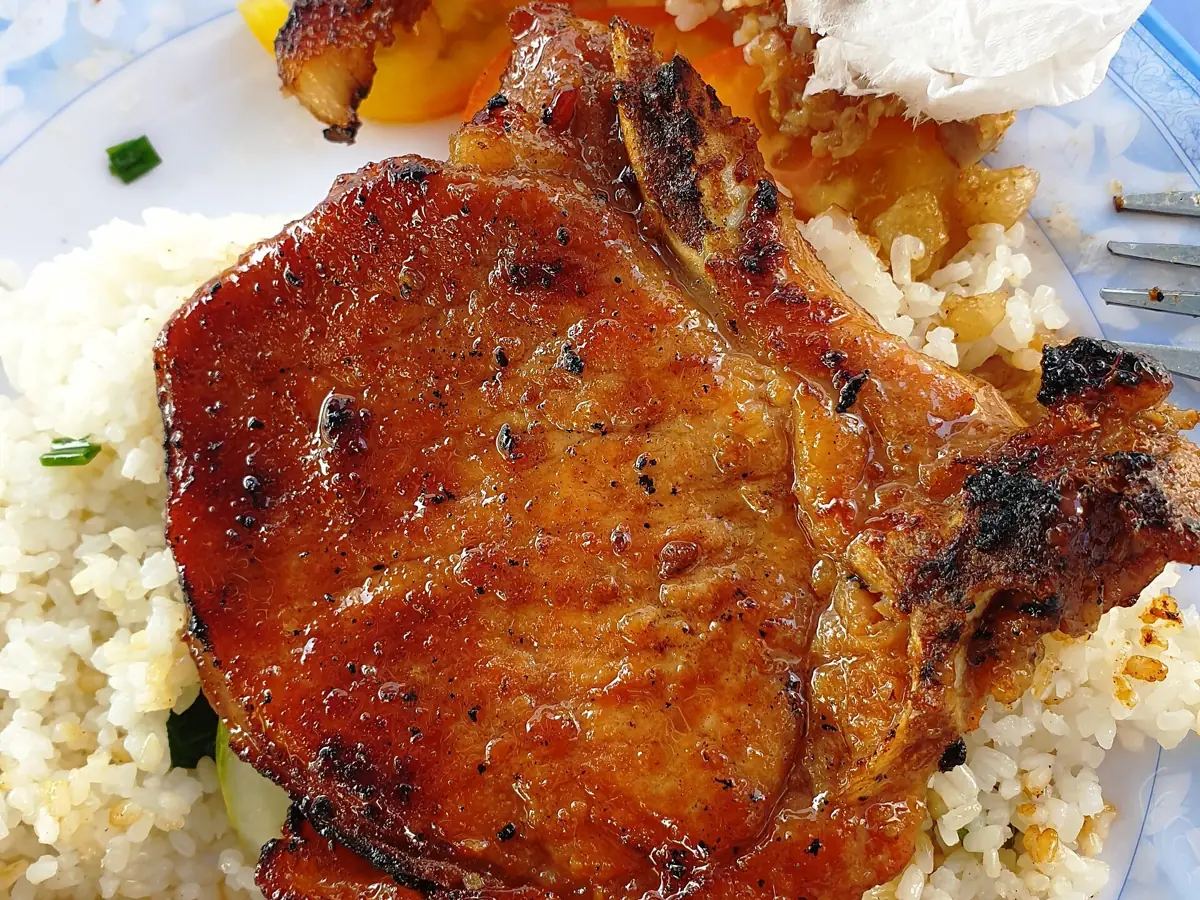 Cơm tấm sườn bì chả