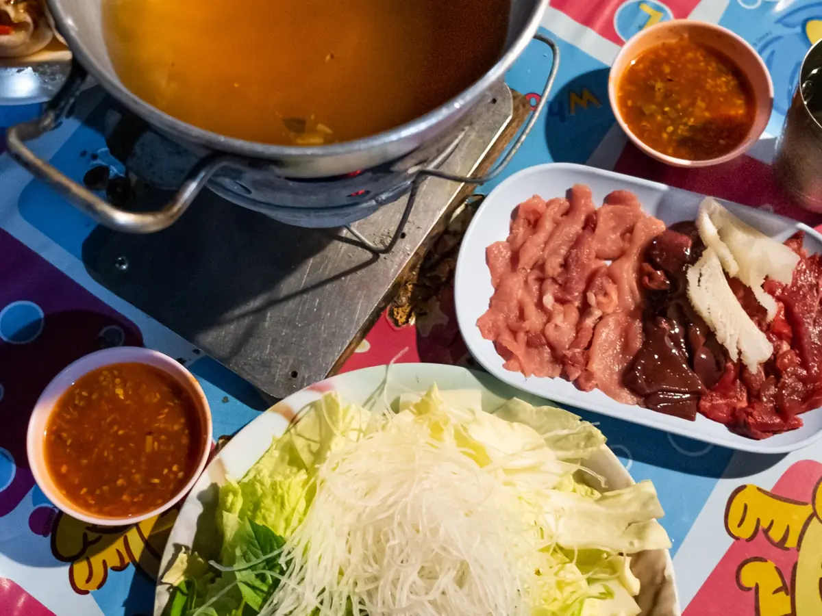 Lẩu nhóm
