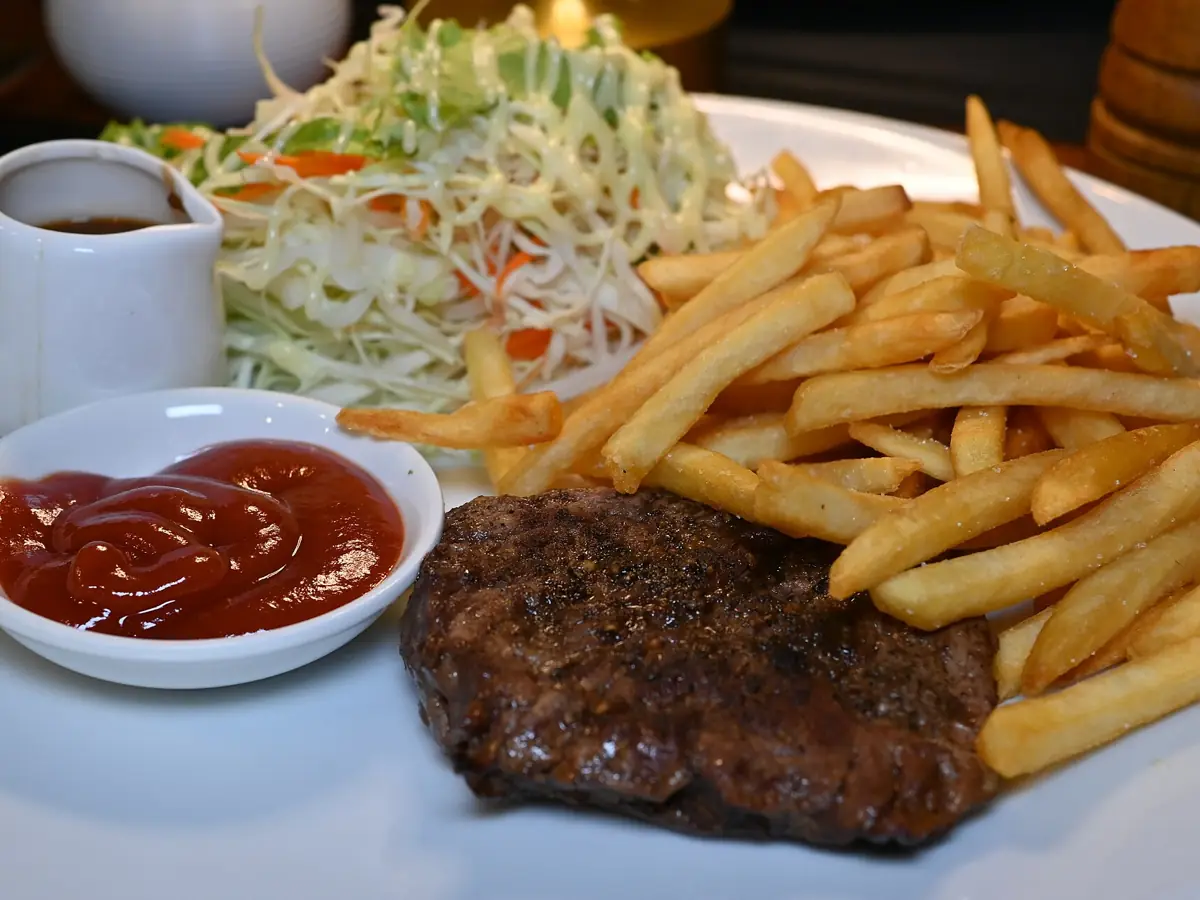 Set lunch steak