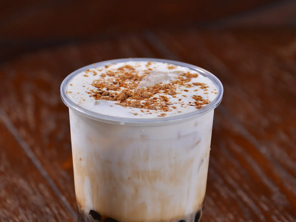 Trà sữa + bánh ngọt