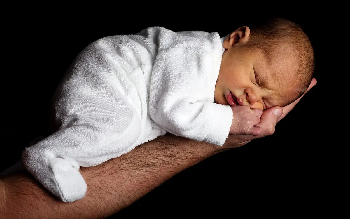 Đặt tên con theo mệnh